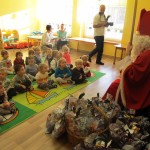 Spotkanie ze św. Mikołajem w przedszkolu