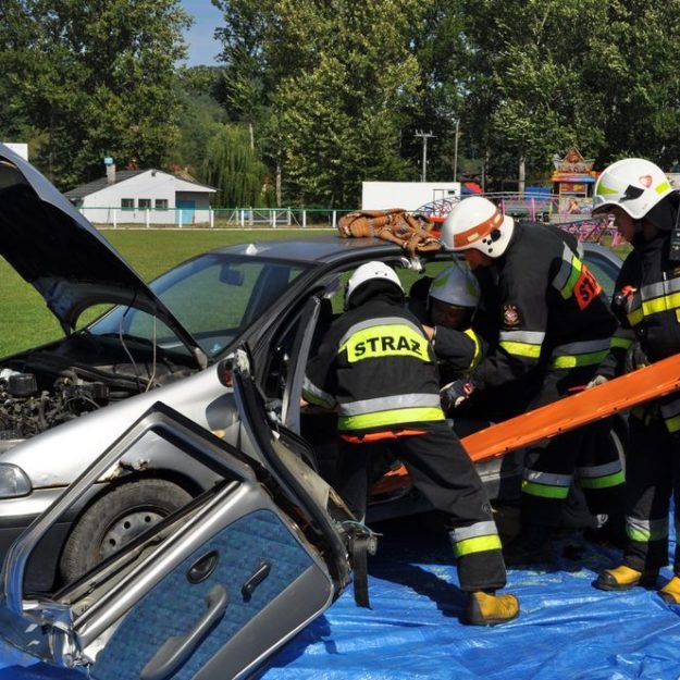 Jesień Grybowska 2015: Pokaz ratownictwa drogowego