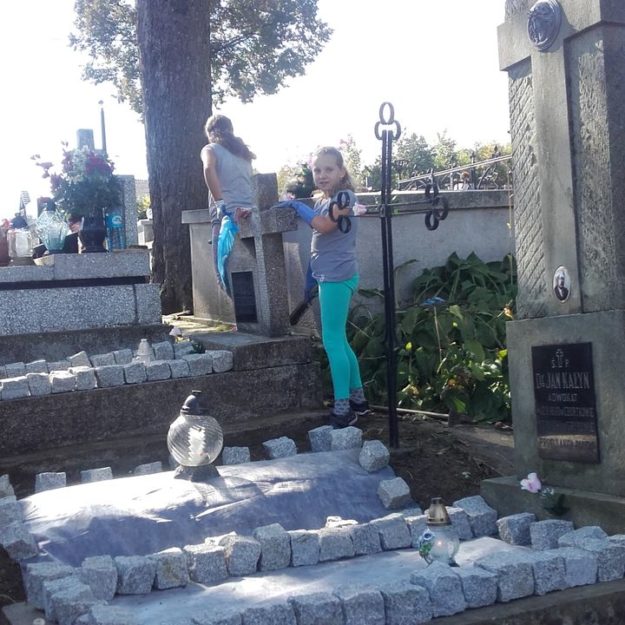 Szkolne Koło Pamięci o Zmarłych