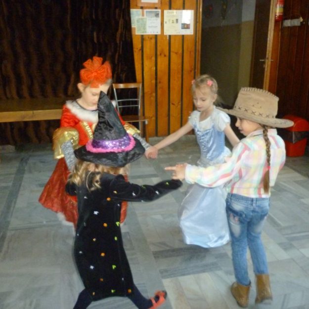 2017-01-30: Ferie 2017 - Zabawa karnawałowa w MDK