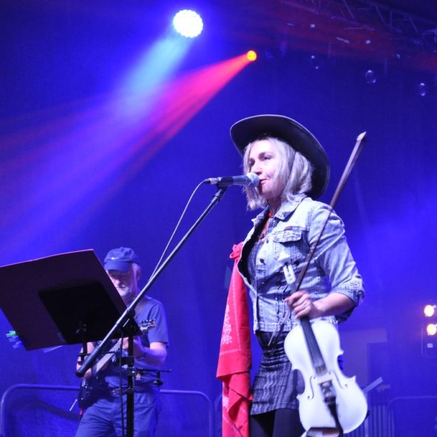 2017-09-09: Jesień Grybowska 2017 - Koncert zespołu "Konwój"