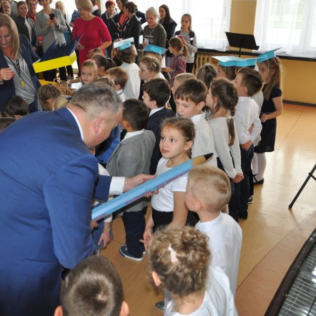 2017-10-25 Ślubowanie klas pierwszych w Szkole Podstawowej Nr 1