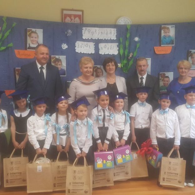 2017-10-13: Ślubowanie klas pierwszych w Szkole Podstawowej Nr 2