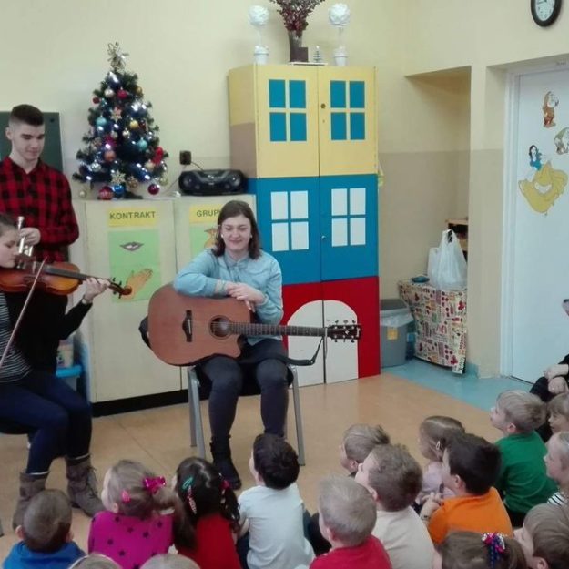 2017-12-22: Muzykowanie z przedszkolakami.