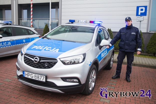 2018-01-11: Nowy radiowóz Opel Mokka trafił do Komisariatu w Grybowie