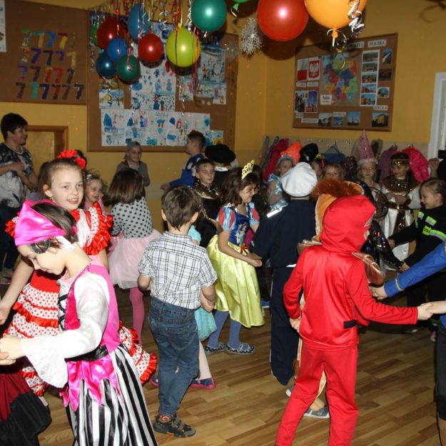 2018-01-30: Zabawa karnawałowa w Dwójce