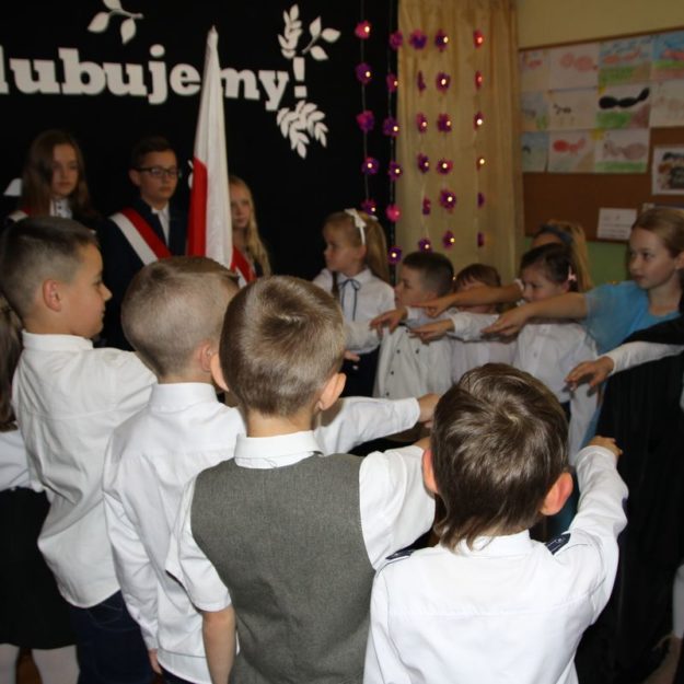 2018-10-12: Ślubowanie uczniów klas pierwszych w SP2