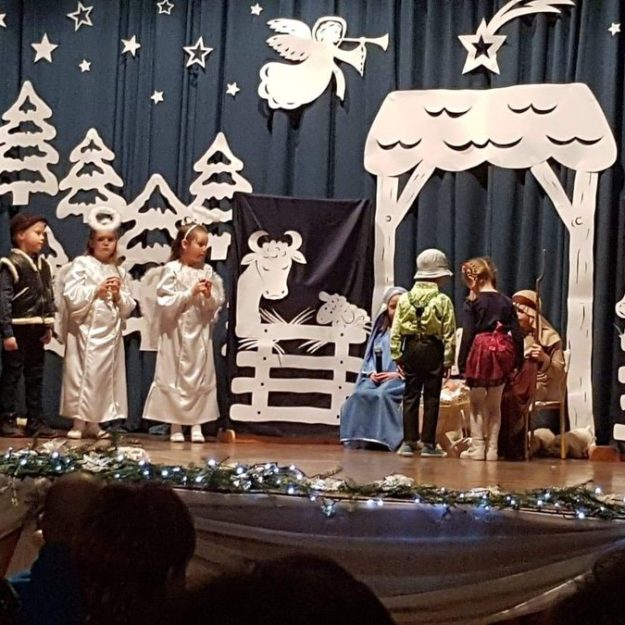 2019-01-11: Przedstawienie "Bajkowe Jasełka" (grupa "Słoneczka")