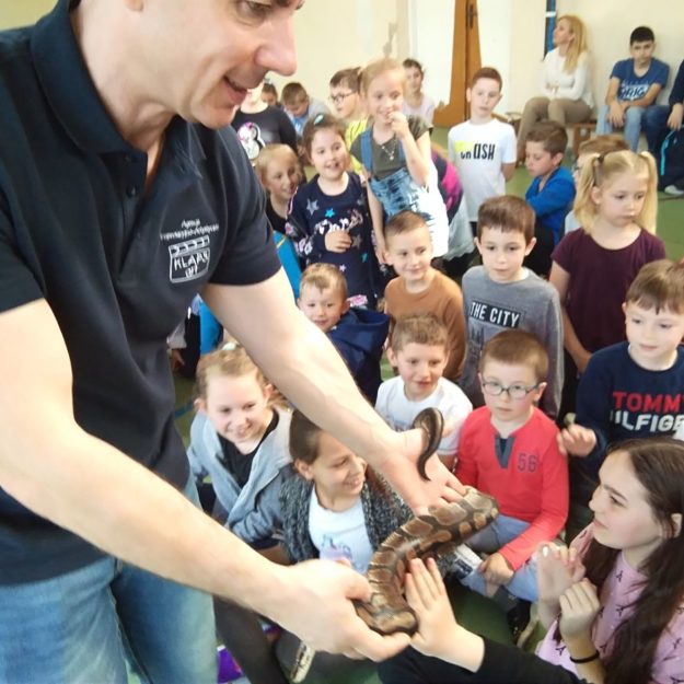 2019-04-26: "Żywa lekcja biologii" - węże w grybowskiej Jedynce