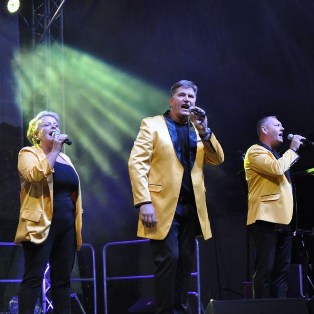 2019-09-07: Jesień Grybowska 2019 - Występ zespołu Bayer Full