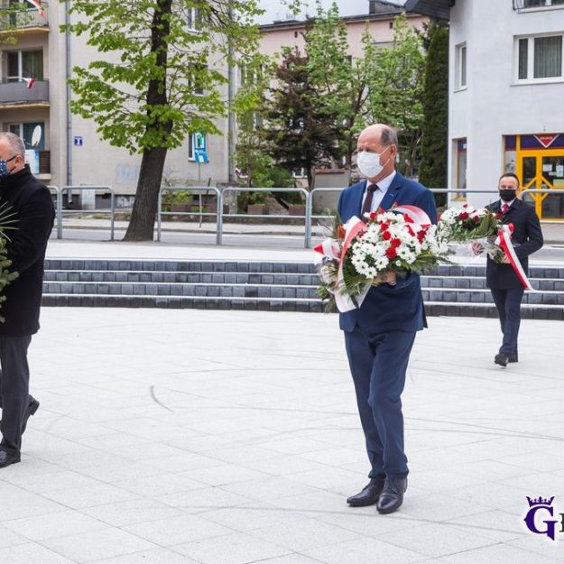 2020-05-03: Samorząd Miasta Grybów uczcił 229. rocznicę Uchwalenia Konstytucji 3 Maja