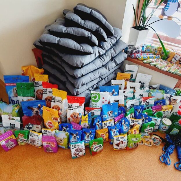 Sucha karma i akcesoria dla zwierzą