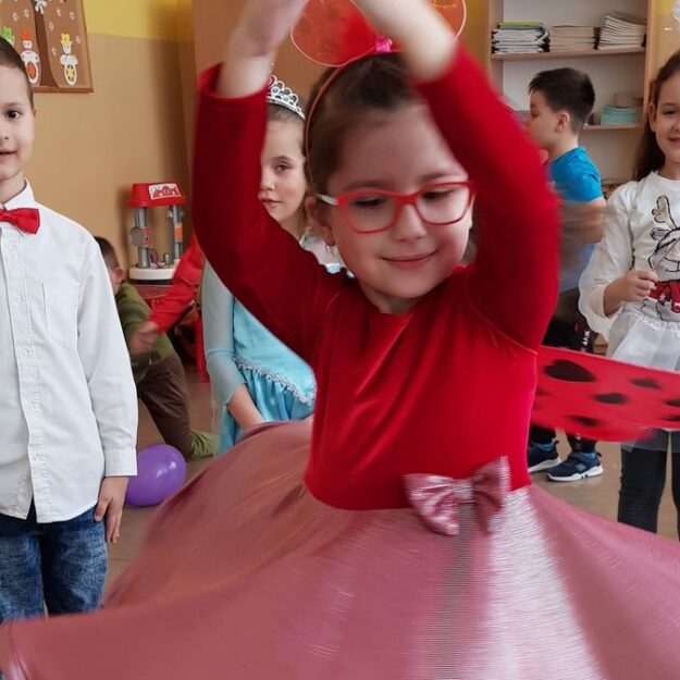 Karnawałowa tradycja w szkolnej Zerówce