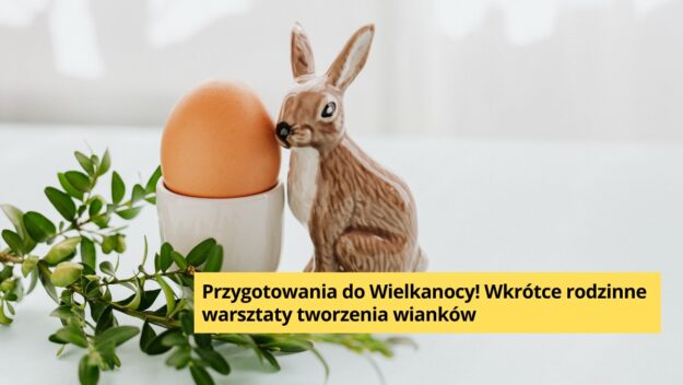 Tradycyjny zając wielkanocny obok jajka - świąteczna dekoracja